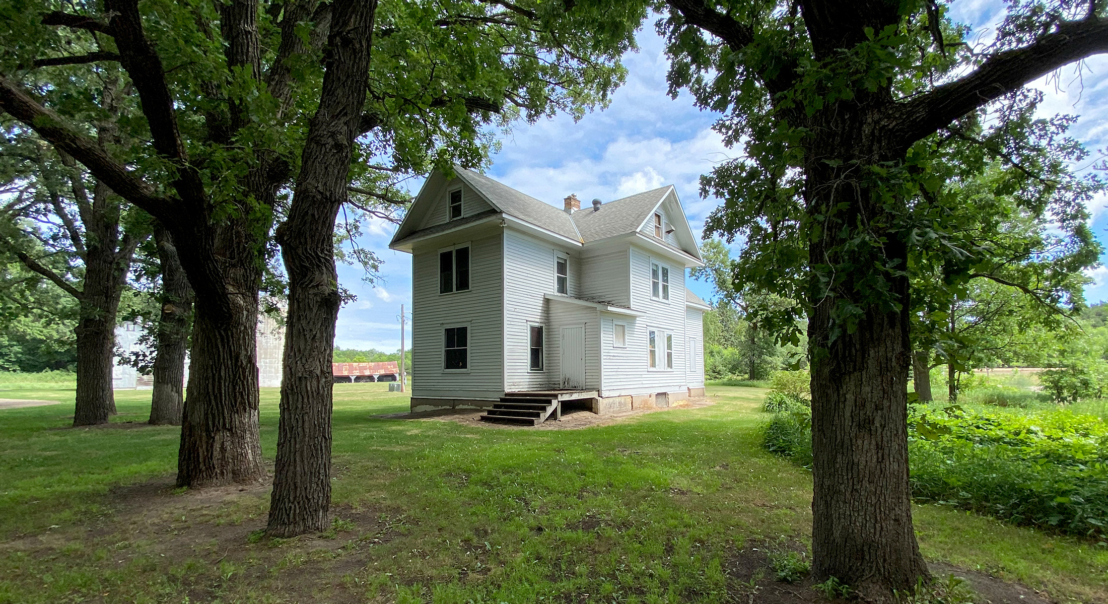 HuffLamberton House In Winona History Handbook